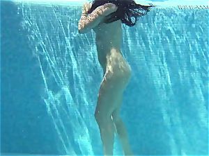Jessica Lincoln puny tatted Russian teenager in the pool