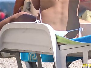 bare-chested Amateurs hidden cam Beach - Candid bathing suit Close Up